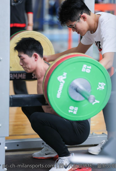 美国女排主教练最新战术运用中的亮点分析
